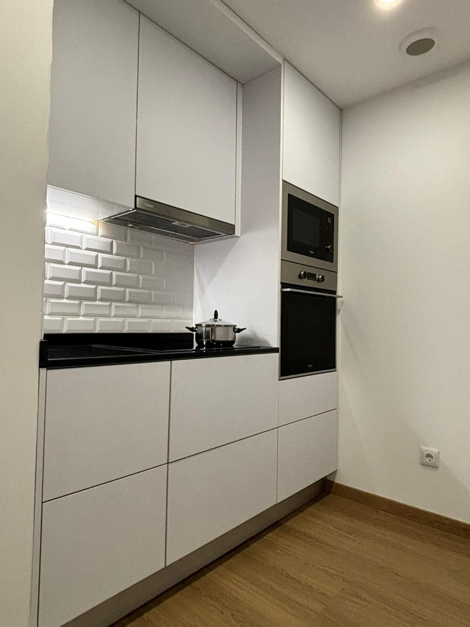 Pink House Apartment Moncao